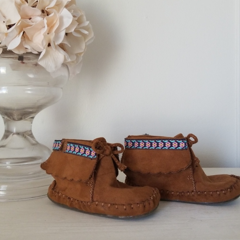 Toddler moccasins